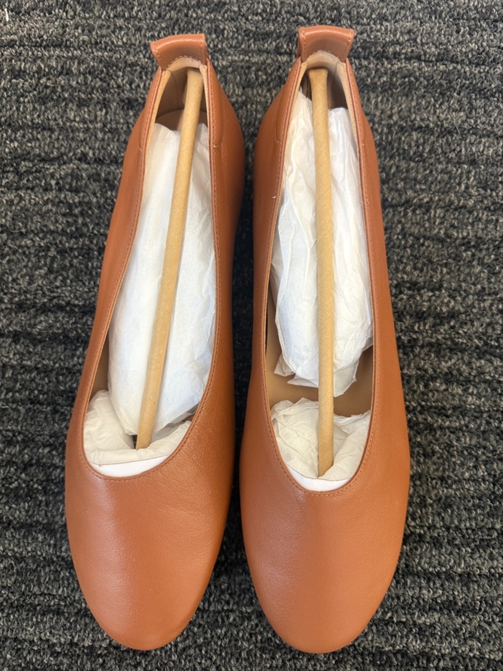Quince Women's Round-Toe Ballet Flats in Cognac Brown